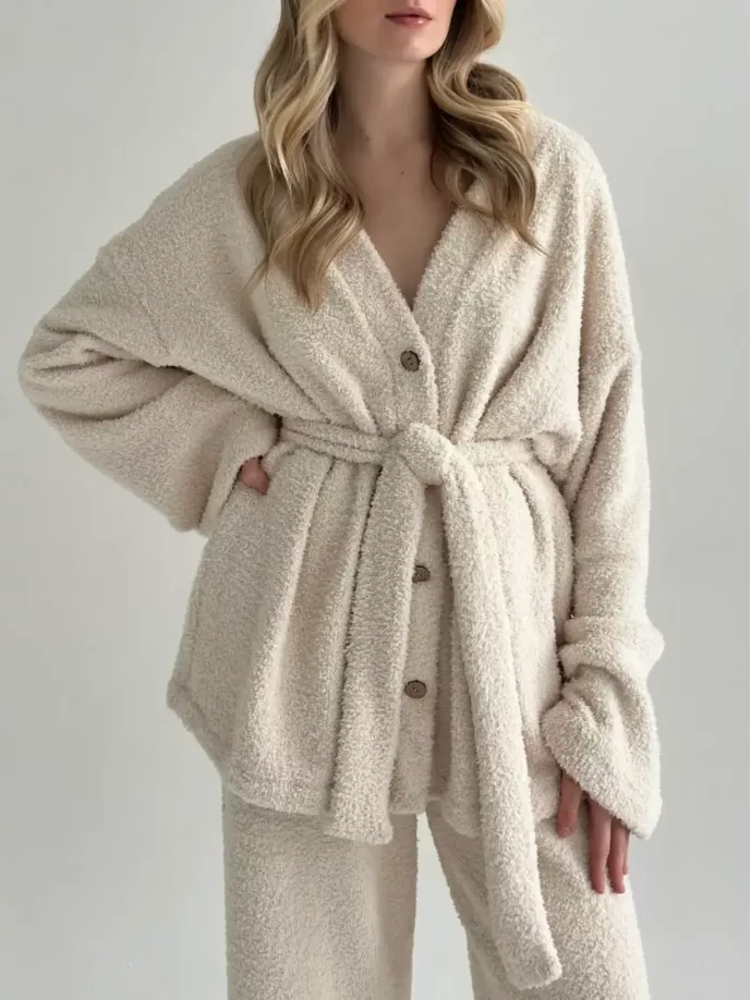 SOFT махра Кофта на гудзиках молочна