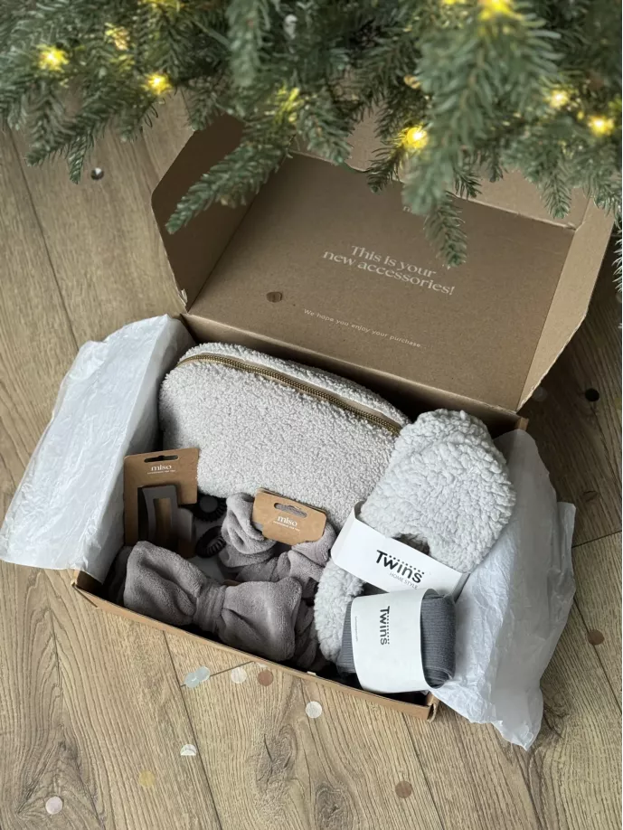 Набір Christmas середня косметичка сірий
