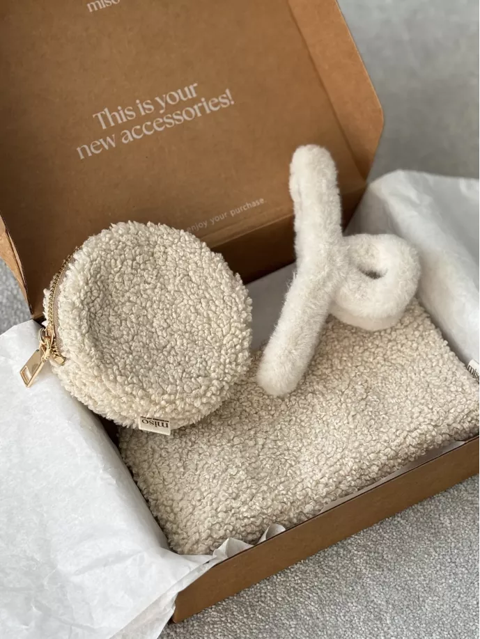 Косметичка TEDDY бежевого кольору круг