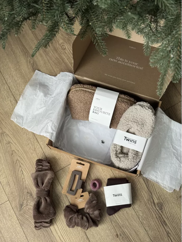 Набір Christmas середня косметичка коричневий