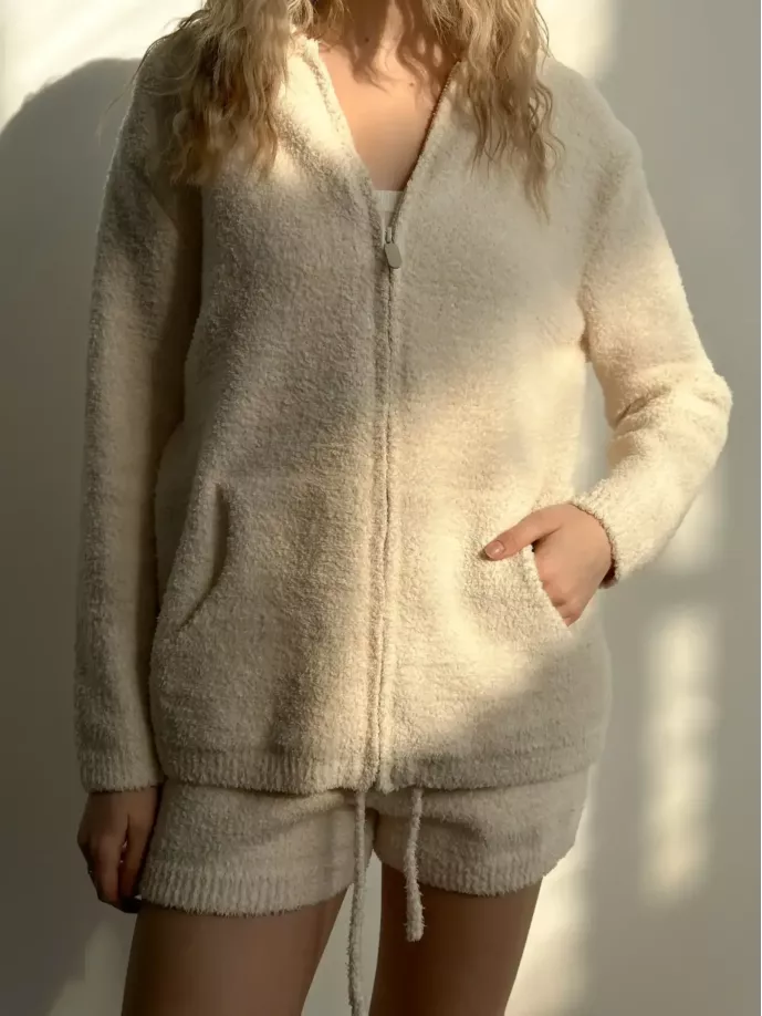 Soft в’язана кофта на блискавці молочна