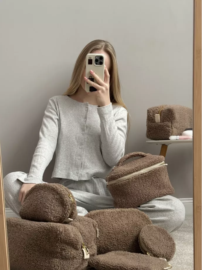 Косметичка TEDDY коричневого кольору сундук