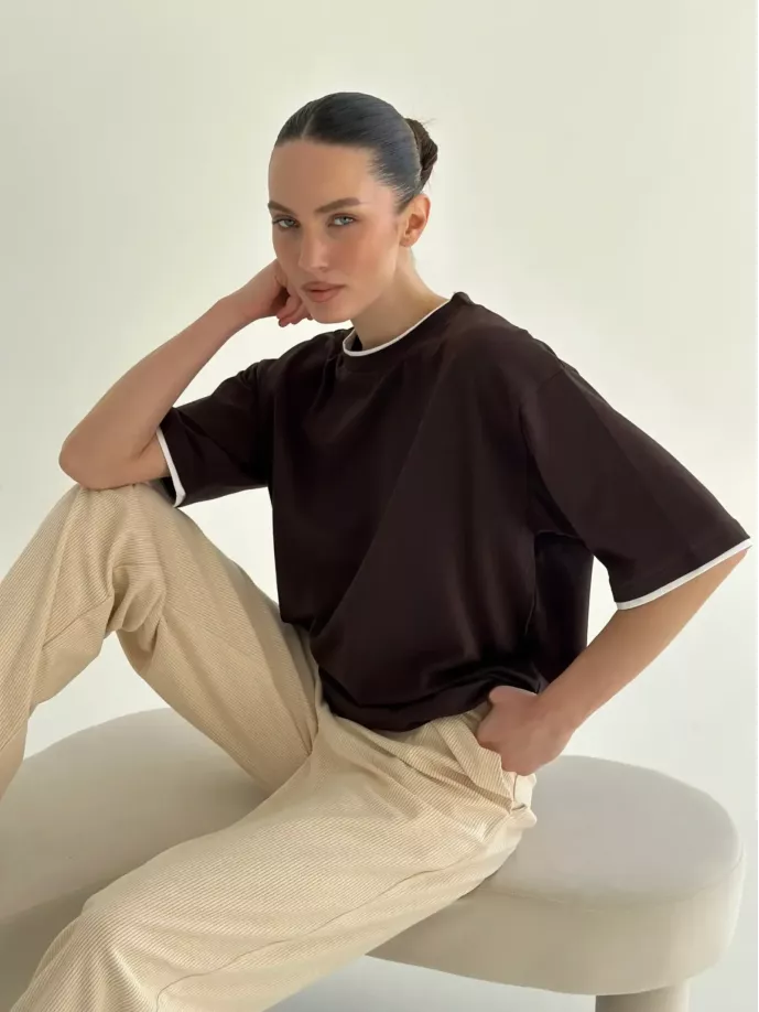 Футболка з білим кантом коричнева, onesize