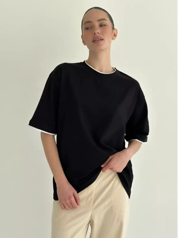 Футболка з білим кантом чорна, onesize