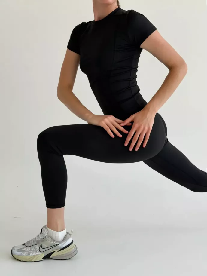 Yoga футболка чорна