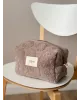 Косметичка середня махра жакард з квітами колір коричневий