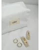 Косметичка середня квадрат вельвет молочна