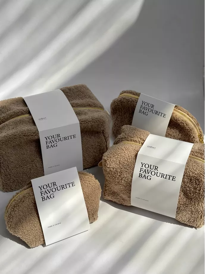Косметичка TEDDY коричневого кольору середня квадрат
